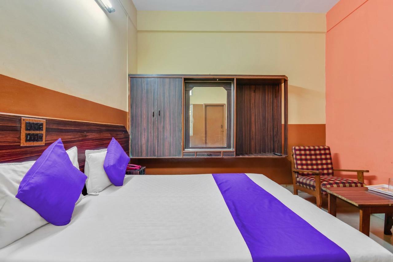 Spot On 48699 Hotel Pawansree Deluxe Lodge Бенґалуру Екстер'єр фото